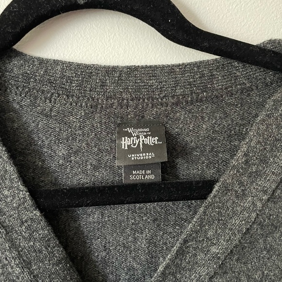 Harry Potter Ravenclaw Cardigan - Picture 3 of 6